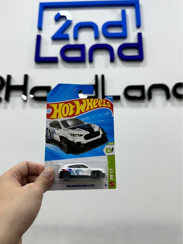 Xe Mô Hình Hot Wheels Cơ Bản - Ford Mustang Mach-E 1400 - Newseal