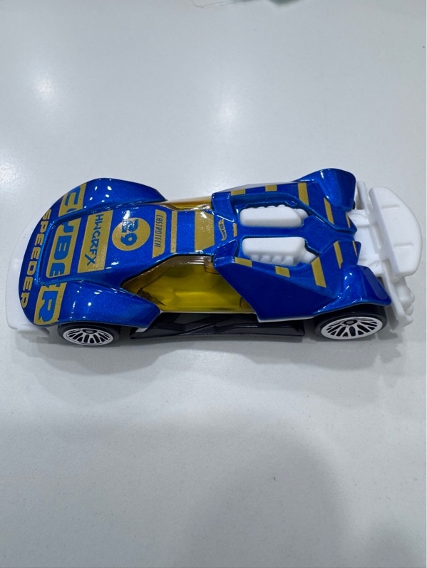 Xe mô hình Hot wheels Cyber Speeder - Màu xanh - Ngoại hình 98% - Body