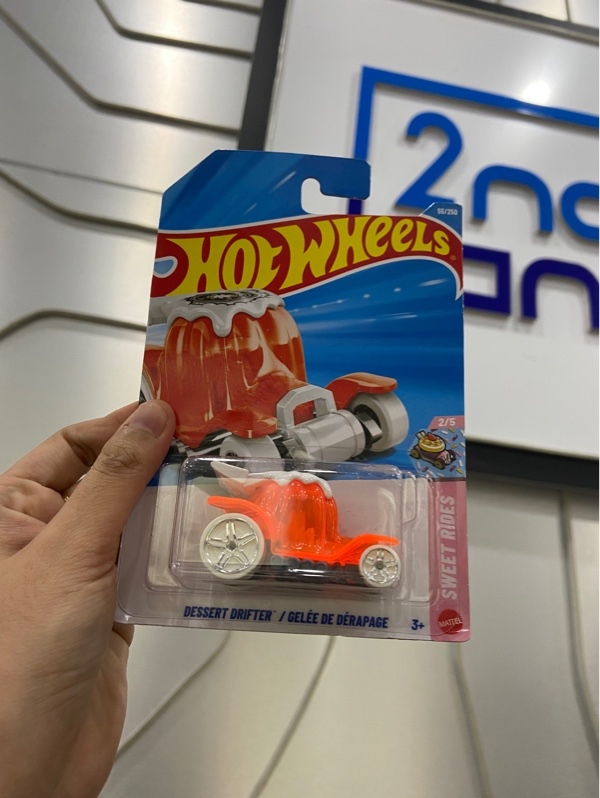 Xe mô hình Hot Wheels - Dessert Drifter/Gelee De Derapage - Màu cam - Newseal