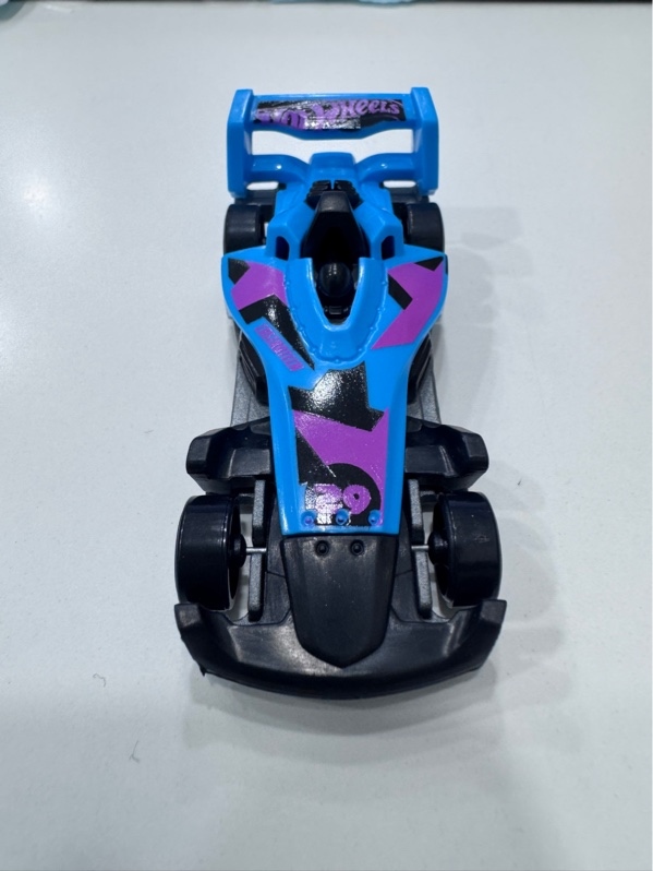 Xe mô hình Hot Wheels HW-4-TRAC - Màu xanh - Ngoại hình 98% - Body
