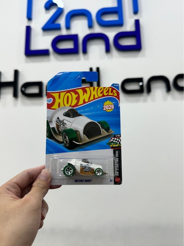 Xe mô hình Hot Wheels - Instant Boost HW Starting Grid 22/250 - Màu trắng xanh - Newseal