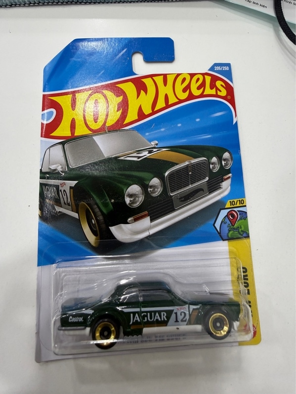Xe mô hình Hot Wheels - JAGUAR XJC V12 COUPE - Màu xanh lá - NewSeal 2026