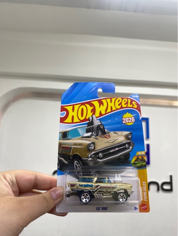 Xe mô hình Hot Wheels Lil’Mad - Màu nâu - Newseal