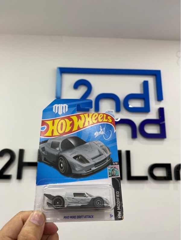 Xe mô hình Hot Wheels - Mad Mike Drift Attack - New seal