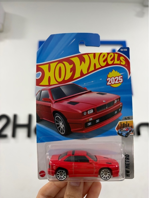 Xe mô hình Hot wheels Maserati Shamal - Màu đỏ - Newseal