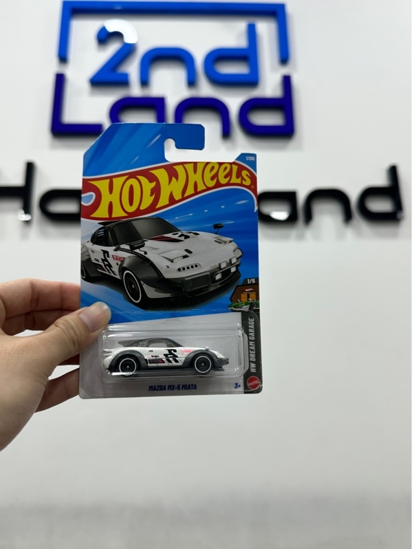 Xe mô hình Hot Wheels Mazda MX-5 Miata - Newseal
