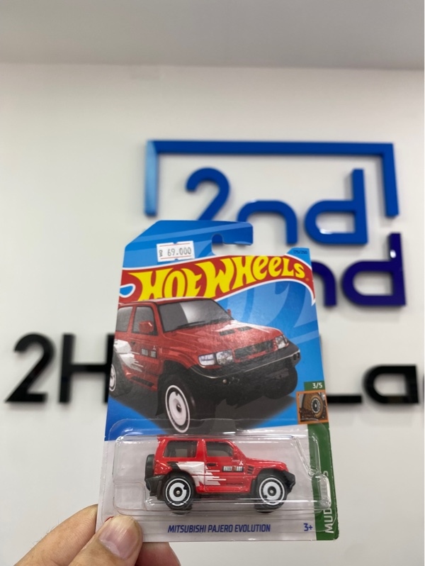 Xe mô hình Hot Wheels - Misubishi Pajerro Evolution - New seal
