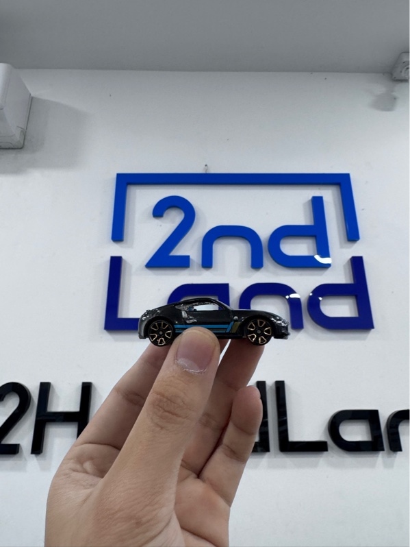 Xe mô hình Hot Wheels Nissan 370Z - Ngoại hình 97% - Trầy xước - Body