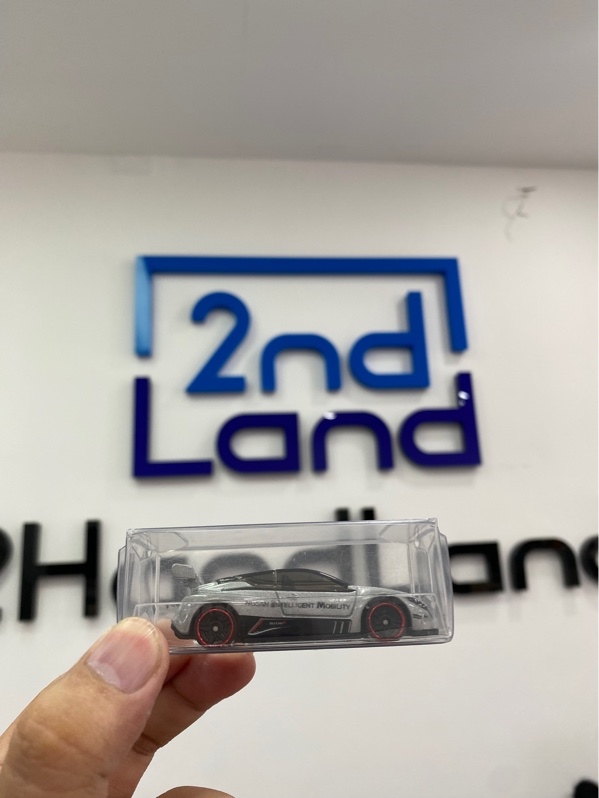 Xe mô hình Hot Wheels - Nissan Leaf NISMO RC_02 - Màu bạc - Ngoại hình: 97% - Kèm Box