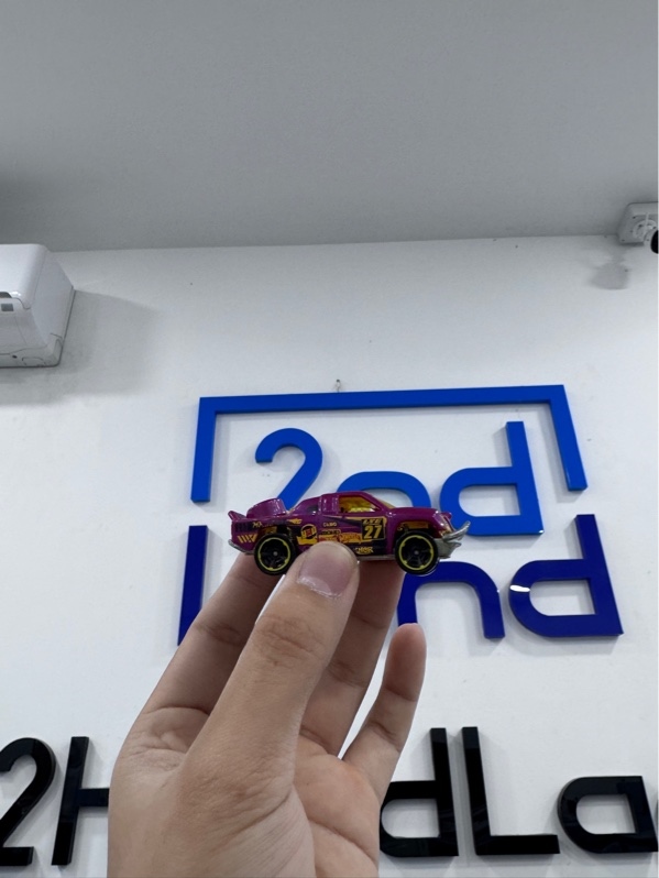 Xe mô hình Hot Wheels Off Track No.79 - Ngoại hình 97% - Trầy xước - Body