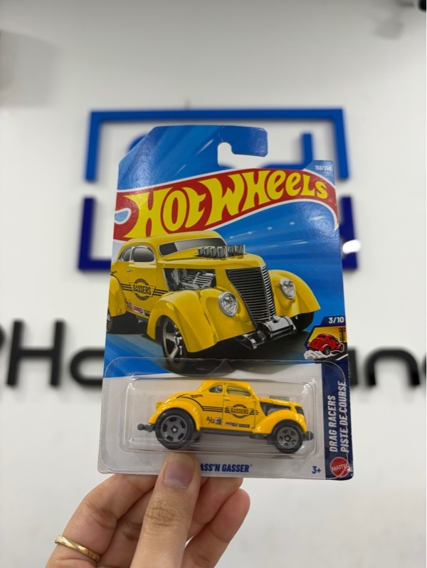 Xe mô hình Hot wheels Pass'n Gasser - Màu vàng - Newseal