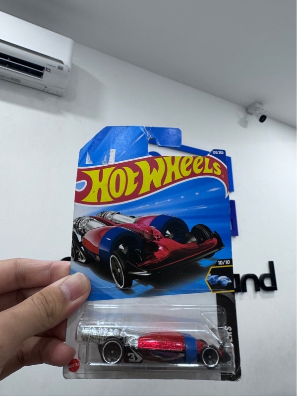 Xe mô hình hot wheels - SALT SHAKER - Màu đỏ xanh - Newseal