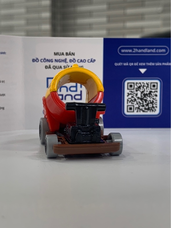 Xe mô hình Hotwheels Boom Car - Màu vàng đỏ - Ngoại hình: 98% - Body