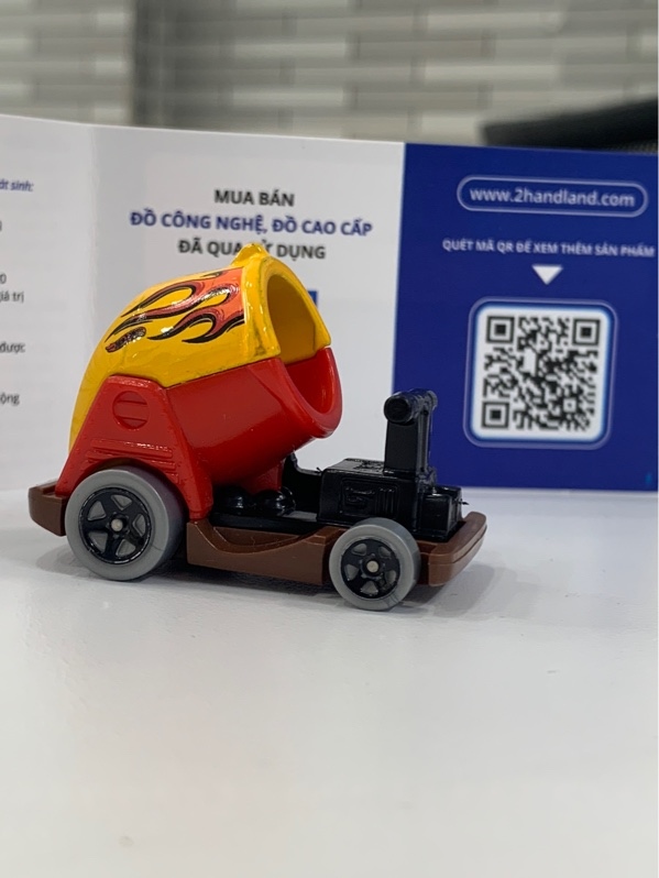 Xe mô hình Hotwheels Boom Car - Màu vàng đỏ - Ngoại hình: 98% - Body