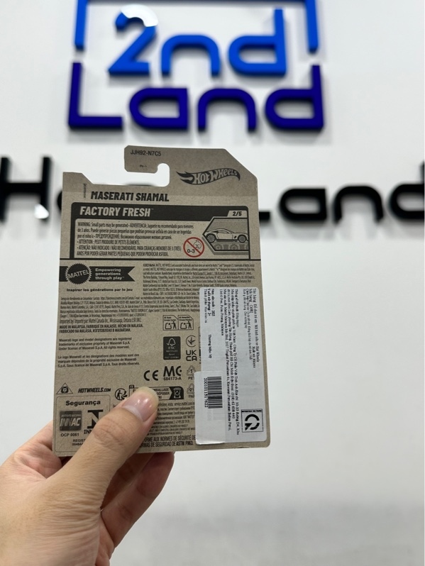 Xe mô hình Hotwheels Maserati Shamal - Newseal