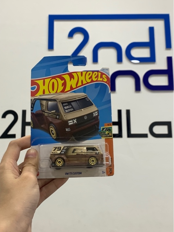 Xe mô hình Hotwheels Vwbt3 custom - Màu nâu - Newseal