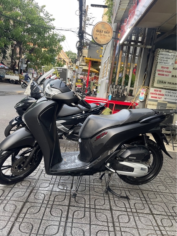 Xe sh 2019 150 cbs đen nhám cũ odo 36K , biển 59 - C3 ( xe đăng kí 2021 uỷ quyền lần 1 )