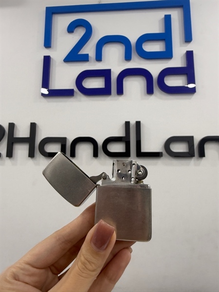 Zippo 2015 04/2015 - Màu bạc - Ngoại hình 97% - Body 1