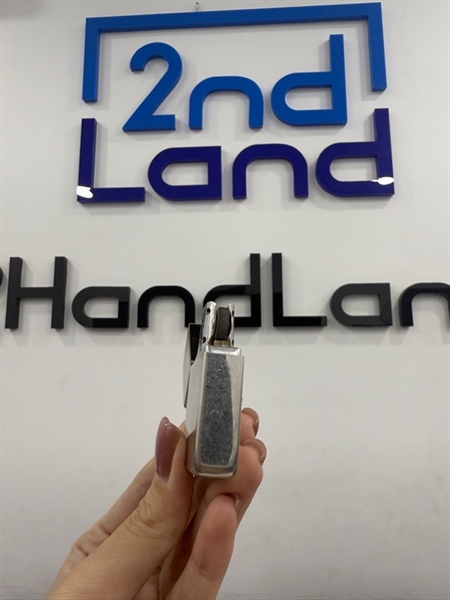 Zippo 2015 04/2015 - Màu bạc - Ngoại hình 97% - Body 2