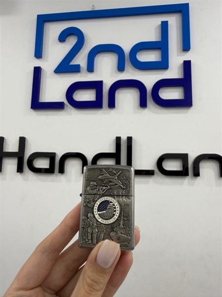 Zippo 24457-Zippo Joined Forces Emblem Street Chrome - 08/2017 - Màu bạc - Ngoại hình 98% - Kèm Box 1