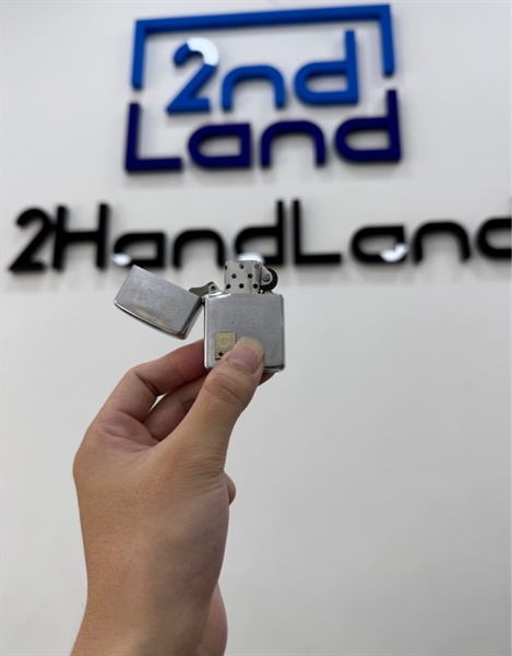 Zippo bạc đính họa tiết 1973 - Màu bạc - Ngoại hình 97% - Body 1