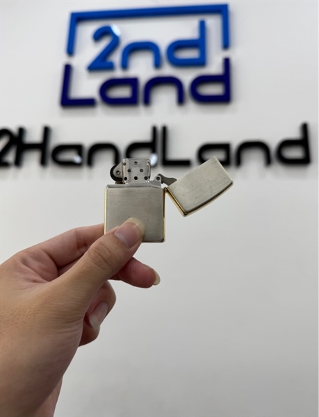 Zippo Is The Best Selection - 01/2001 - Màu vàng - Ngoại hình 97% - Body 2