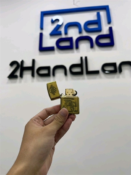 Zippo Khắc 3D Cha Con Ý Nghĩa - C24 - Màu vàng đồng - Ngoại hình 98% - Fullbox 1