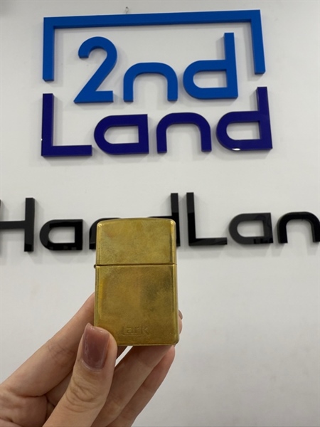 Zippo Lark T7/2009 - Màu vàng - Ngoại hình 97% - Trầy - Body