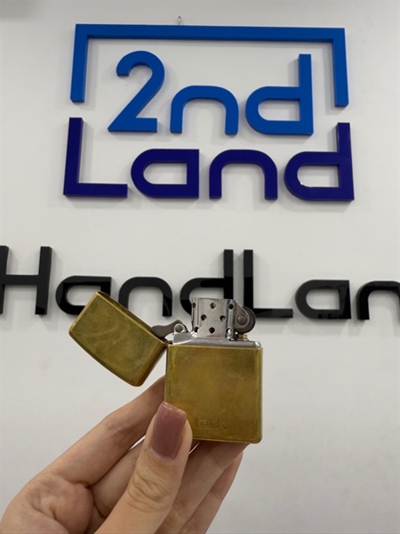 Zippo Lark T7/2009 - Màu vàng - Ngoại hình 97% - Trầy - Body 1