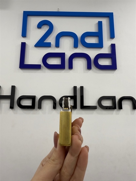 Zippo Lark T7/2009 - Màu vàng - Ngoại hình 97% - Trầy - Body 2