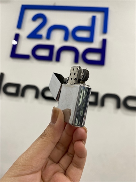 Zippo Logo 5 ngôi sao 02/2017 - Màu bạc - Ngoại hình 96% - Body 2