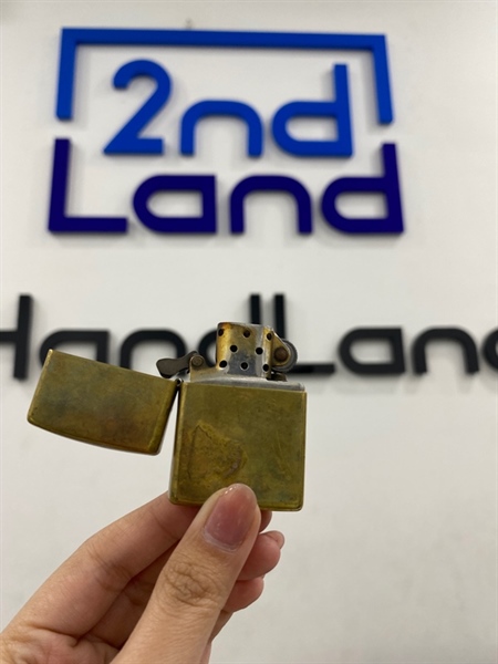 Zippo mạ vàng T9/2022 - Màu vàng - Ngoại hình 97% - Vỏ bị oxi hoá - Body 1