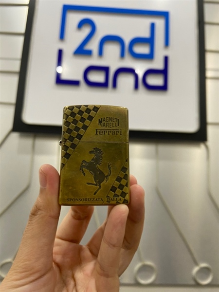Zippo Magneti Ferrari Gold - F-16 Màu gold - Ngoại hình: 97% - Body