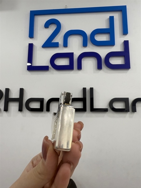 Zippo Mahalo Hisashi 08/2007 - Màu bạc - Ngoại hình 97% - Body 2