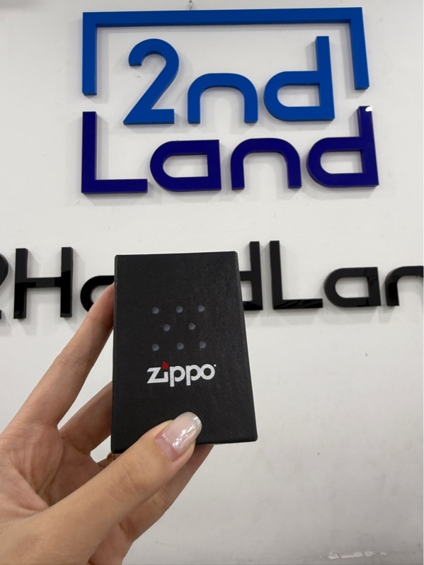 Zippo Mazzi T9/2022 - Màu vàng - Ngoại hình 98% - Chưa sử dụng - Kèm Box