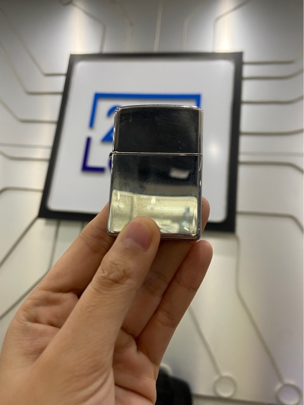Zippo No Name - Màu bạc - Ngoại hình: 97% - Kèm Box