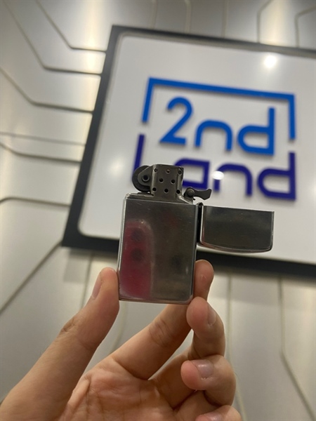 Zippo PA CVI - Màu xám - Ngoại hình: 98% - Hết đá - Body 1