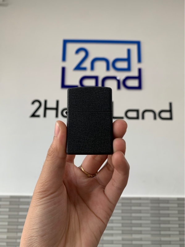 Zippo Reg Black Crackle - Màu đen - Newseal