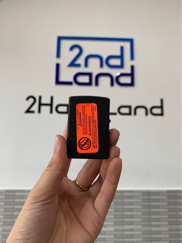 Zippo Reg Black Crackle - Màu đen - Newseal