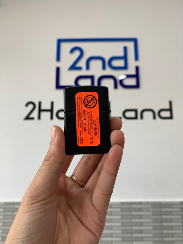 Zippo Regular Black Matte - Màu đen - Newseal