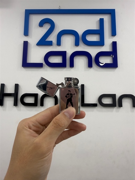 Zippo Slim Elvis Presley 01/1990 - Màu bạc - Ngoại hình 97% - Kèm Box 2