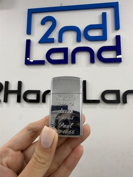 Zippo Slim Khắc Freddie 1996 - Màu bạc - Ngoại hình 98% - Body