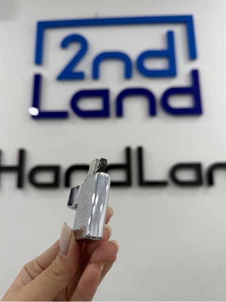 Zippo Slim Kingdom of Hawaii 1978 - Màu bạc - Ngoại hình 98% - Body 2