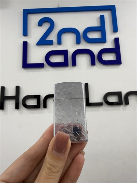 Zippo Slim vân xéo khắc Helen 1964 - Màu bạc - Ngoại hình 98% - Body