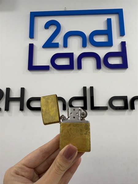 Zippo T7/2019 - Màu vàng - Ngoại hình 97% - Trầy , phai màu - Body 1