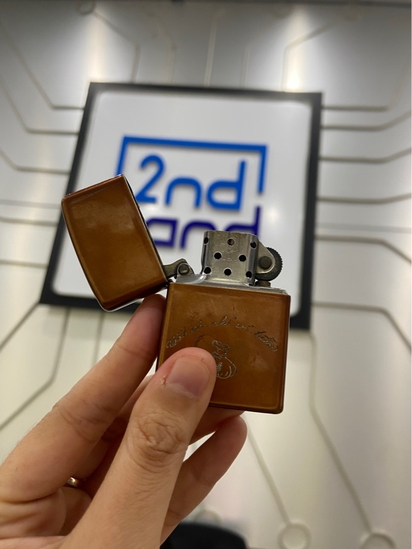 Zippo USA F08 - Màu nâu - Ngoại hình: 97% - Hết đá - Body
