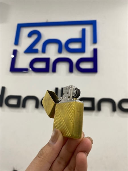 Zippo Vân Sọc Xéo 01/1997 - Màu vàng - Ngoại hình 97% - Body 2