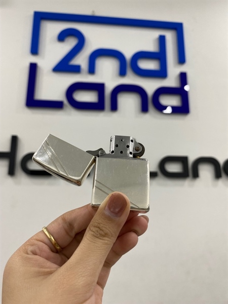 Zippo vân sọc xéo 11/2002 - Màu bạc - Ngoại hình 97% - Body 1