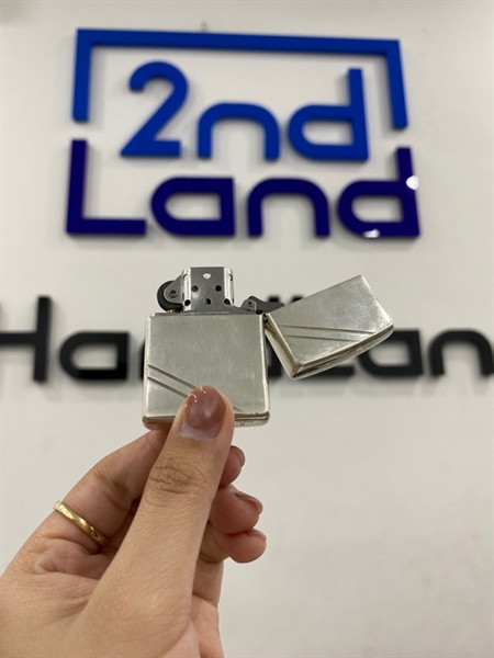 Zippo vân sọc xéo 11/2002 - Màu bạc - Ngoại hình 97% - Body 2