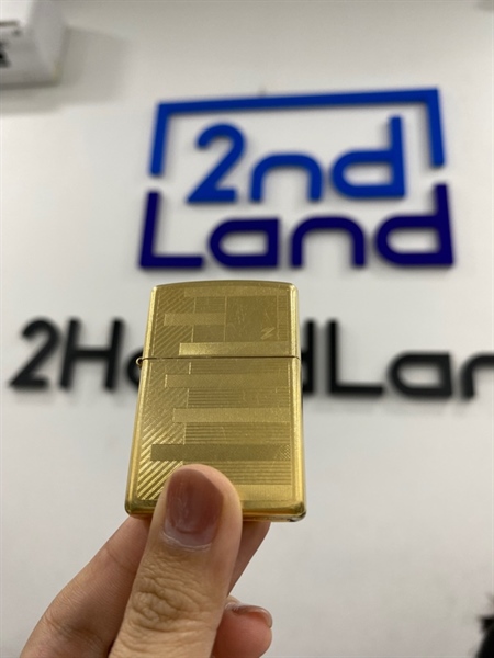 Zippo vân xước sọc 05/2015 - Màu vàng - Ngoại hình 98% - Body
